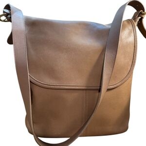 VINTAGE COACH 225 CROSSBODY SADDLE BAG